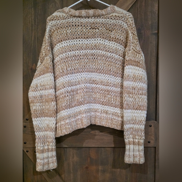 American Eagle Chunky Oversized Knit Cardigan Size Small - Picture 3 of 4